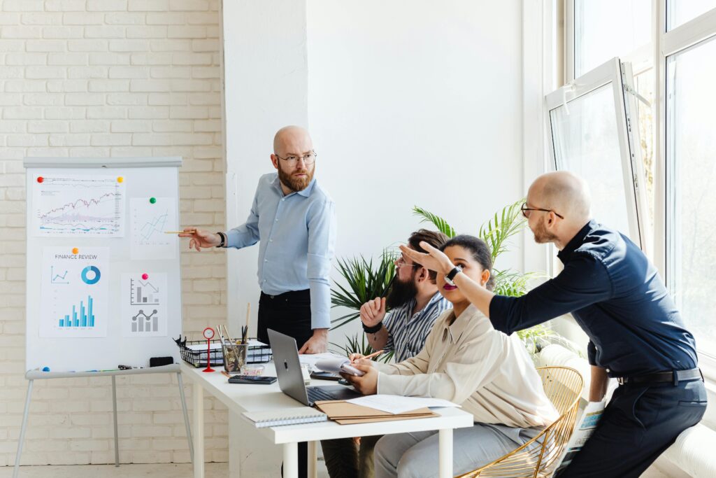 Setting Clear Goals and Objectives for Collaboration